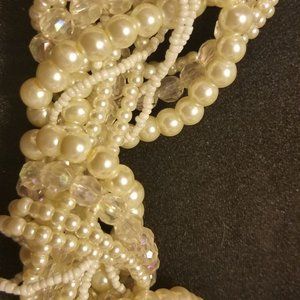 Twisted pearl statement necklace